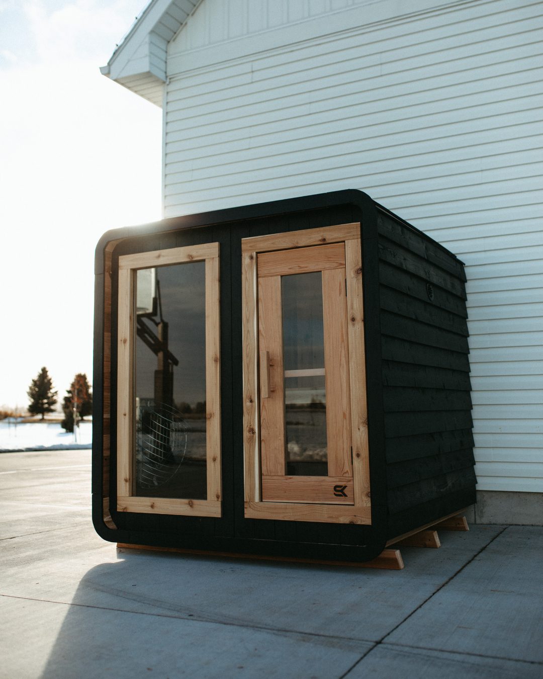 The Sweat Cabin (4 Person) - Blackout Edition