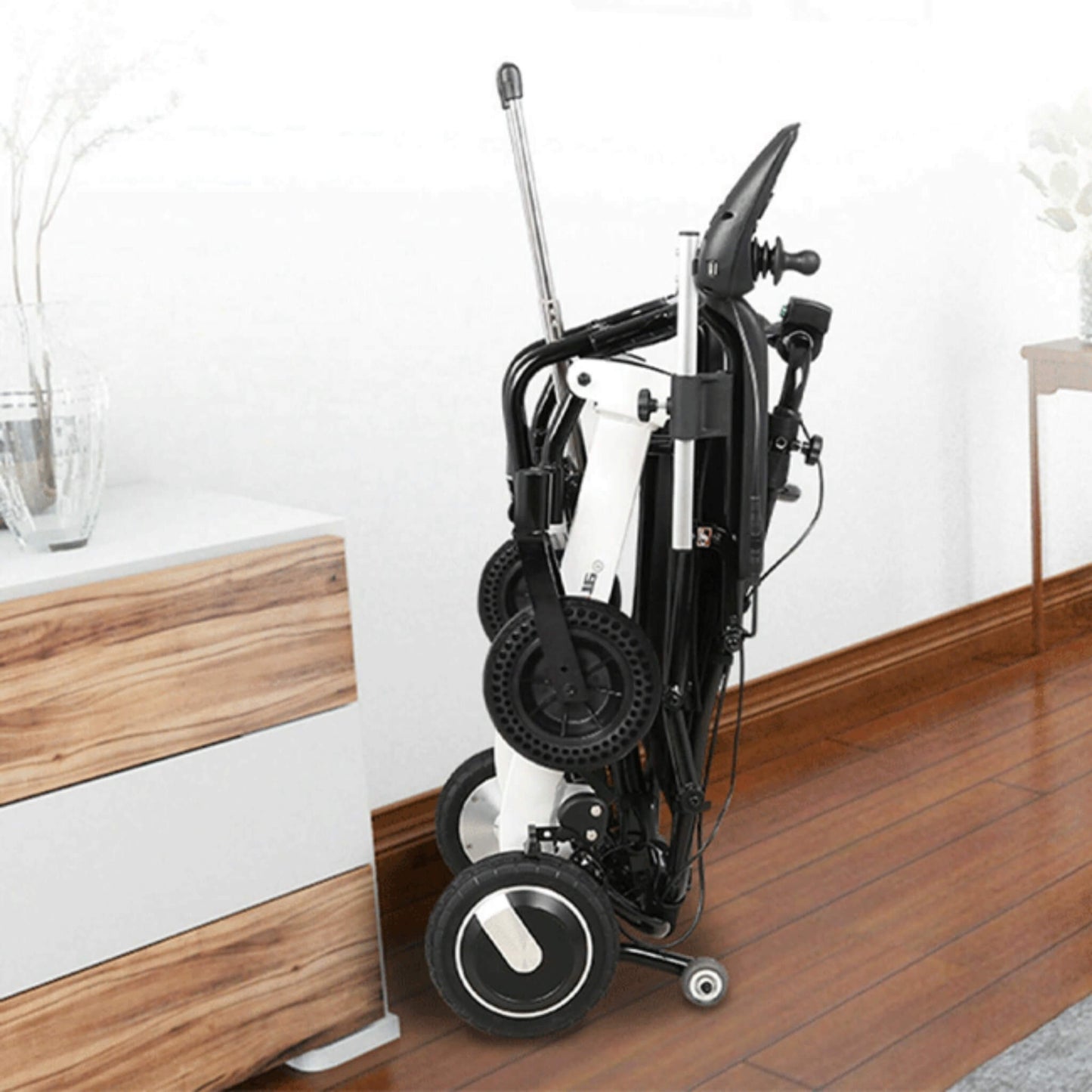 Maidesite 17.5-Inch Wide Seat Lightweight Electric Folding Wheelchair, 500W (SAK33689)